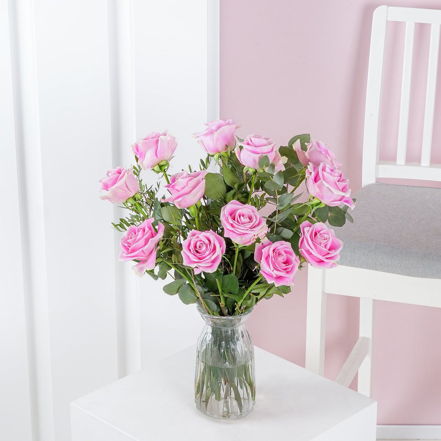 12 Roses Vase Pink