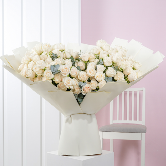 100 White Roses