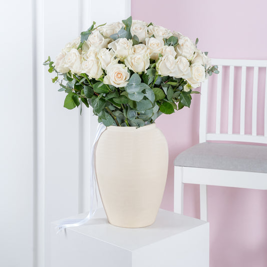 50 White Roses Vase