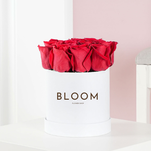 Petite Red Roses Hatbox *