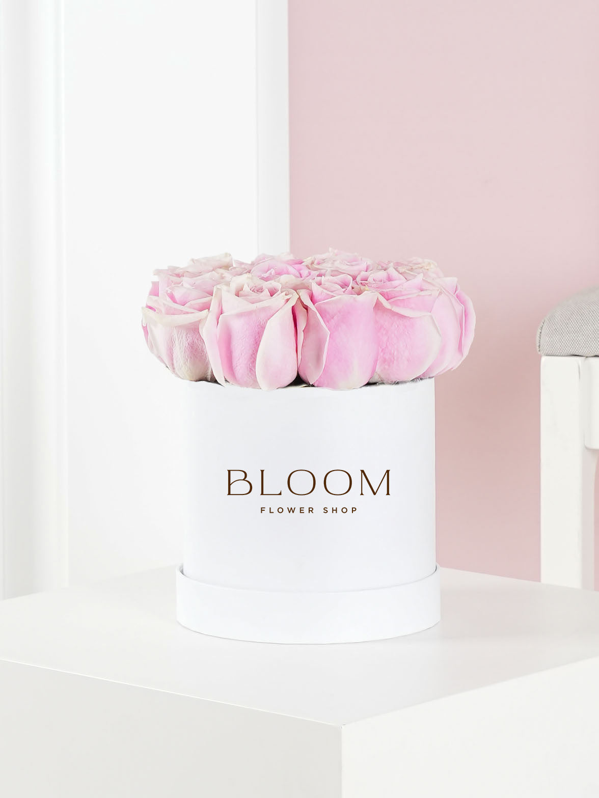 Petite Pink Roses Hatbox *