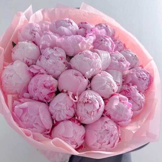 Pink Peony Handtied