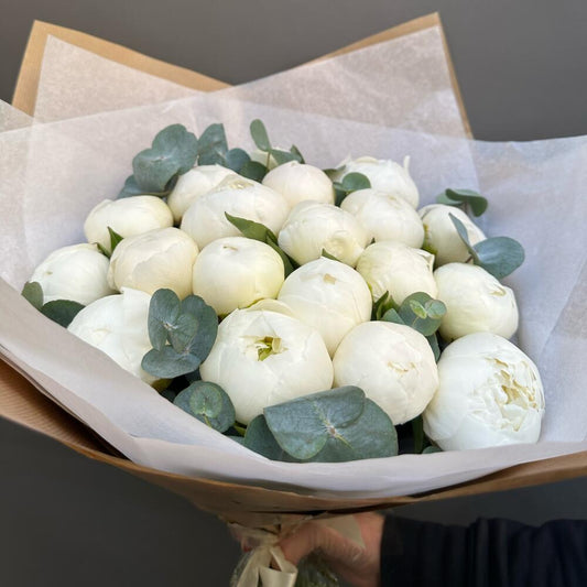 White Peony Handtied