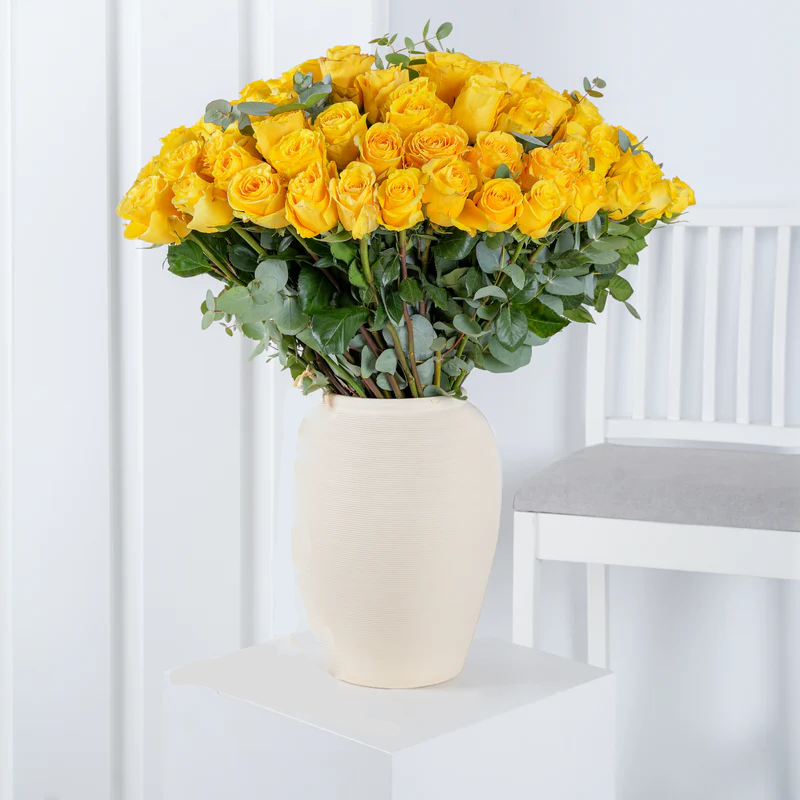 100 Yellow Roses Vase